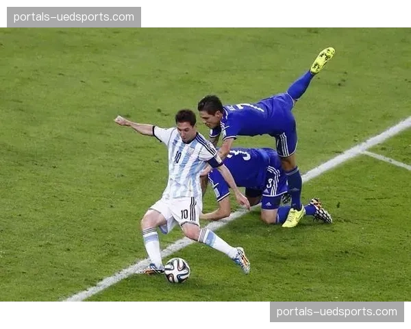 太阳防守端回合控制不佳，对手持球人突破限制效果有限